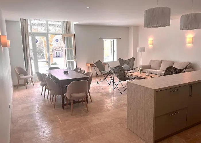 Domaine De Garille *